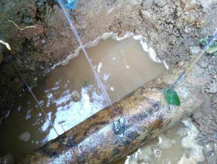 白云鄂博楼顶漏水维修公司分享下漏水检测的原理