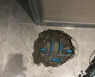 白云鄂博阳台漏水维修公司分享下暖气管道漏水的原因有哪些